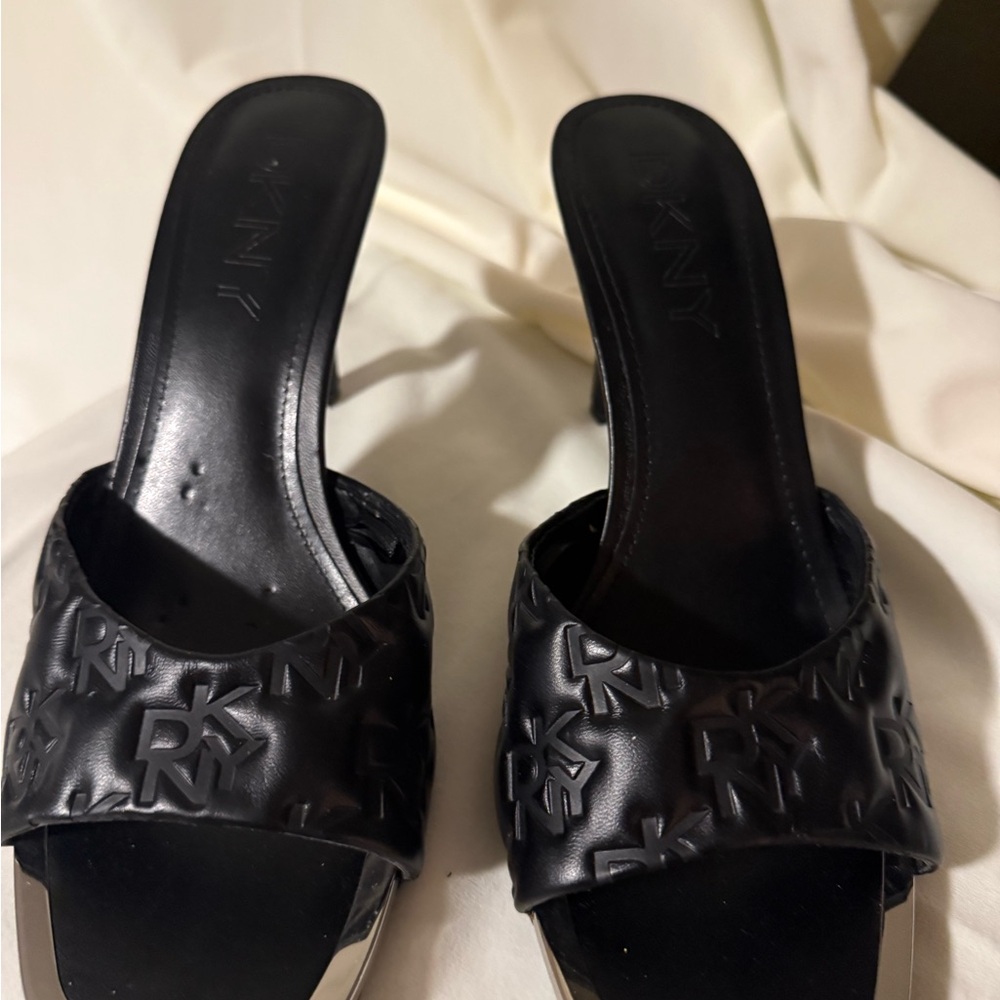 DKNY black mule sandal size 10